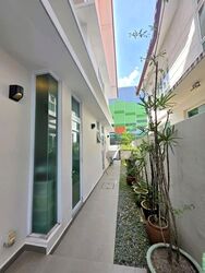 Serangoon Garden Estate (D19), Semi-Detached #565725111